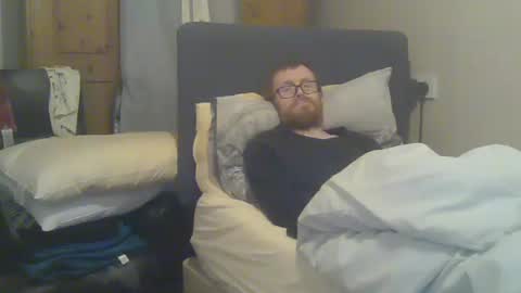 chris online show from November 26, 12:24 am