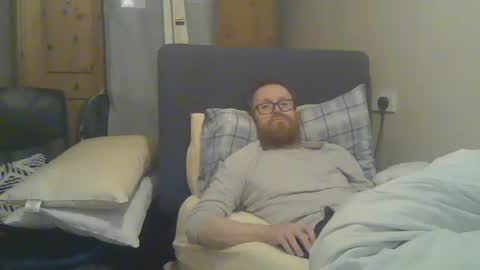 chris online show from January 8, 12:27 am