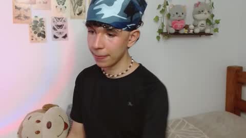 Cuddly online show from March 23, 4:40 am