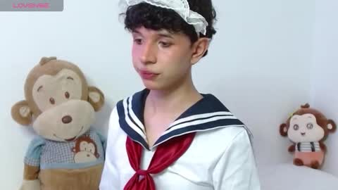 Cuddly online show from October 29, 4:37 am