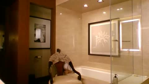 culturalclash1985 online show from November 25, 7:54 am