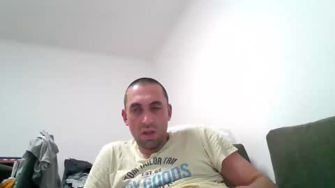 Snapshot of cum_shot8407 chatting on October 21, 7:39 pm cum_shot8407 online show from October 21, 7:39 pm