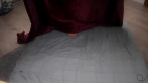Snapshot of cumandfeetboy chatting on October 7, 5:39 pm cumandfeetboy online show from October 7, 5:39 pm