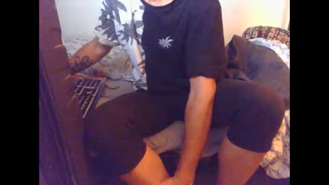 cumslutboi27 online show from October 13, 11:05 am