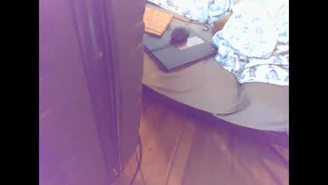 cumslutboi27 online show from October 12, 6:07 am