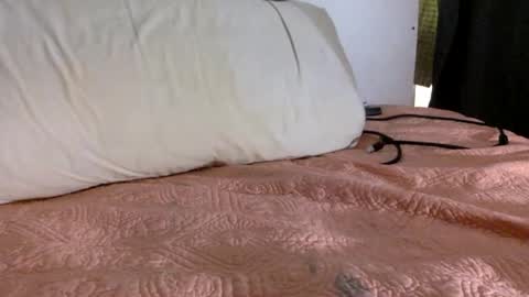 cumslutboi27 online show from March 8, 3:00 pm