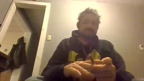 Snapshot of cuntreeboy68 chatting on December 8, 3:00 am Bash online show from December 8, 3:00 am