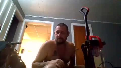 Snapshot of cuntreeboy68 chatting on January 10, 5:05 am Bash online show from January 10, 5:05 am