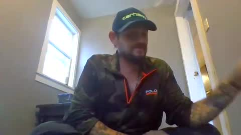 Snapshot of cuntreeboy68 chatting on December 11, 4:16 pm Bash online show from December 11, 4:16 pm