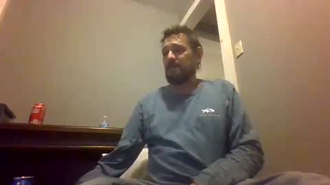 Snapshot of cuntreeboy68 chatting on December 9, 3:40 am Bash online show from December 9, 3:40 am
