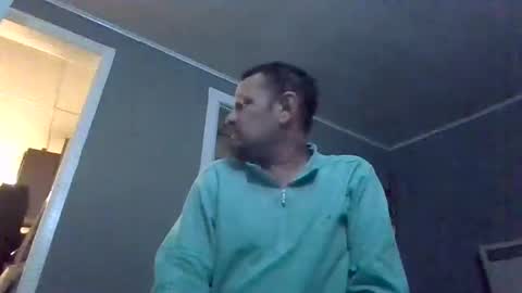 Snapshot of cuntreeboy68 chatting on February 6, 7:35 am Bash online show from February 6, 7:35 am