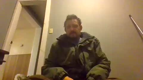 Snapshot of cuntreeboy68 chatting on December 4, 2:20 am Bash online show from December 4, 2:20 am