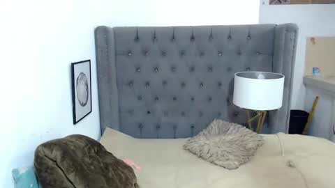 Xyrien online show from October 21, 10:34 pm