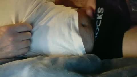 Snapshot of curiosthings chatting on October 27, 5:59 pm curiosthings online show from October 27, 5:59 pm