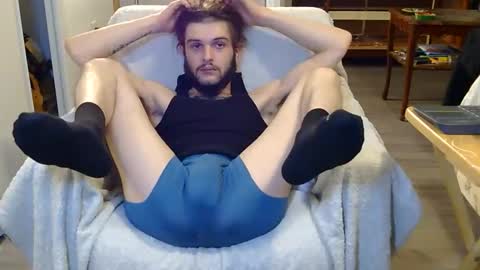 curiouss25 online show from December 1, 5:27 pm