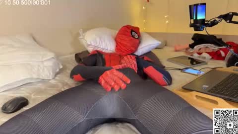 Mike  pvt is open online show from February 6, 5:35 am