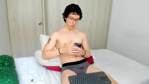 Noah online show from June 5, 4:57 pm