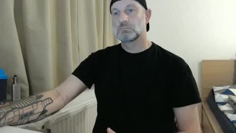 Curman85 online show from December 10, 12:02 am