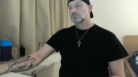 Curman85 online show from March 8, 11:39 pm