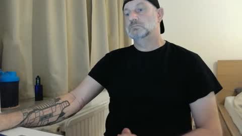 Curman85 online show from September 16, 10:43 pm