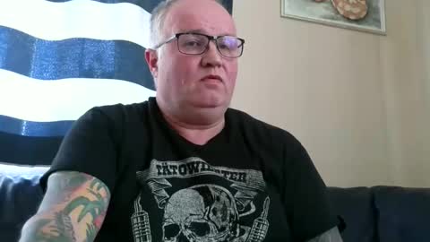 Snapshot of curtus14 chatting on October 21, 2:42 pm curtus14 online show from October 21, 2:42 pm