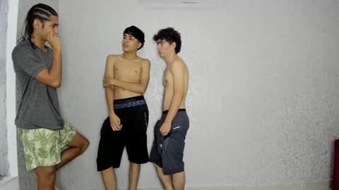 ARTURO-18  MATIAS-18  NIKOLAY-19  HADES-18  GABO-19 online show from December 17, 2:55 pm