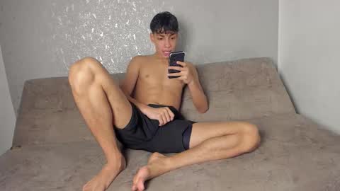 ARTURO-18  MATIAS-18  NIKOLAY-19  HADES-18  GABO-19 online show from March 3, 7:21 pm