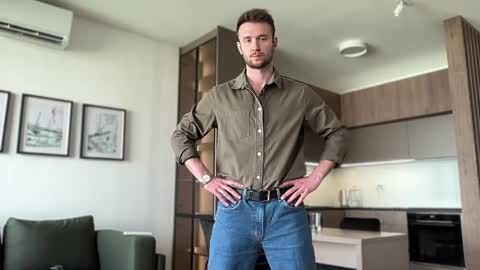 cute_skywalker online show from June 5, 10:54 am