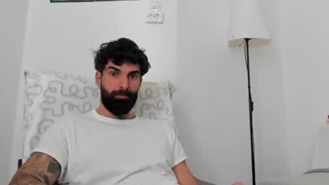 cuteeboy online show from February 22, 9:10 am