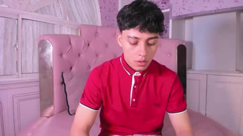 cutenaked_ online show from December 15, 12:35 pm