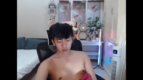 Neil Taylor online show from November 18, 6:55 pm