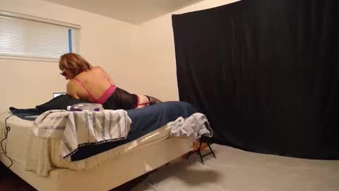 cwlizzy online show from October 29, 8:12 pm