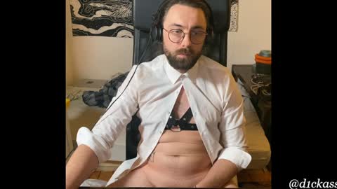 Snapshot of d1ckass chatting on December 16, 7:00 pm d1ckass online show from December 16, 7:00 pm