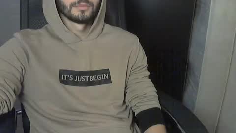 Snapshot of d_____________k chatting on November 2, 9:46 am Dolce online show from November 2, 9:46 am