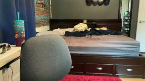daddygmoney6969 online show from June 25, 12:43 pm