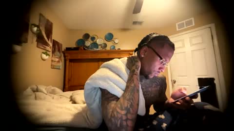 sexy tatted king bbc online show from February 4, 11:16 am