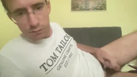 Snapshot of dakinsster chatting on September 28, 10:57 am Daniel online show from September 28, 10:57 am