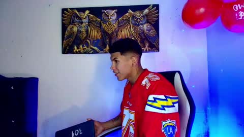 Damian online show from February 15, 3:31 am