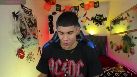 Damian online show from October 17, 3:10 am