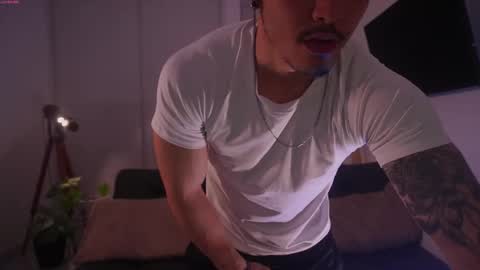 insta damn8   --------  online show from November 4, 11:39 pm