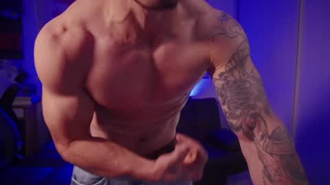 insta damn8   --------  online show from January 13, 11:17 pm