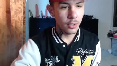 damiansexyboy69 online show from February 1, 2:05 pm