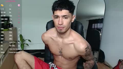 Damon online show from November 24, 7:15 pm