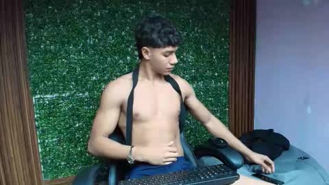 damon online show from December 14, 6:04 pm