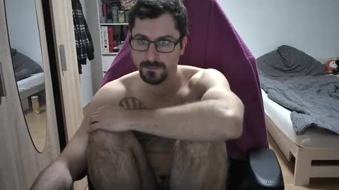 King Dan online show from December 19, 8:06 pm