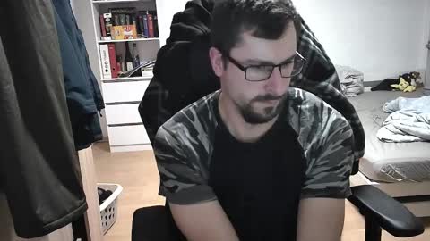 King Dan online show from January 1, 7:10 pm