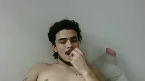Snapshot of dani_42017 chatting on February 9, 9:39 pm dani_42017 online show from February 9, 9:39 pm