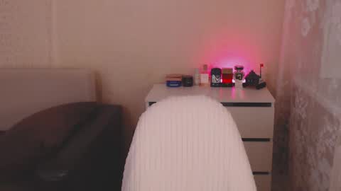 Daniel  Jerry online show from December 13, 7:53 pm