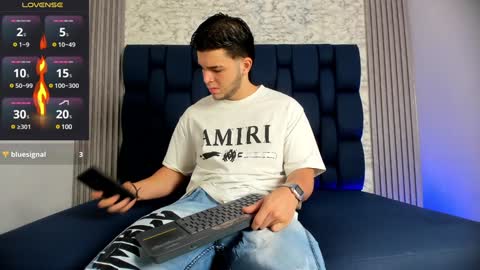 Snapshot of danielclarton chatting on December 7, 2:46 pm DANIEL online show from December 7, 2:46 pm