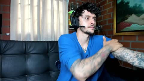 Snapshot of daniele_bunny chatting on January 6, 5:49 pm Daniele Bunny online show from January 6, 5:49 pm